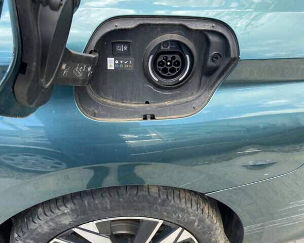 Зелений Пежо 308, об'ємом двигуна 1.6 л та пробігом 35 тис. км за 9999 $, фото 3 на Automoto.ua