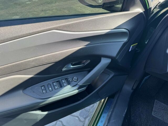 Зеленый Пежо 308, объемом двигателя 1.5 л и пробегом 18 тыс. км за 18300 $, фото 9 на Automoto.ua