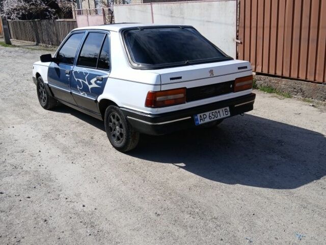 Білий Пежо 309, об'ємом двигуна 1.6 л та пробігом 150 тис. км за 700 $, фото 6 на Automoto.ua