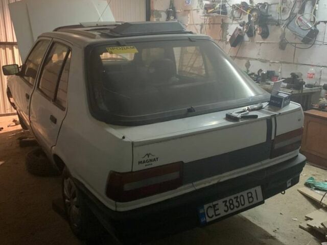 Пежо 309 1988 у Чернівцях на Automoto.ua Білий Пежо 309, об'ємом двигуна 1.3 л та пробігом 100 тис. км за 600 $, фото 2 на Automoto.ua