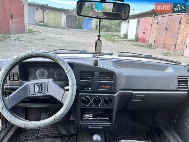 Белый Пежо 309, объемом двигателя 1.3 л и пробегом 376 тыс. км за 1100 $, фото 7 на Automoto.ua