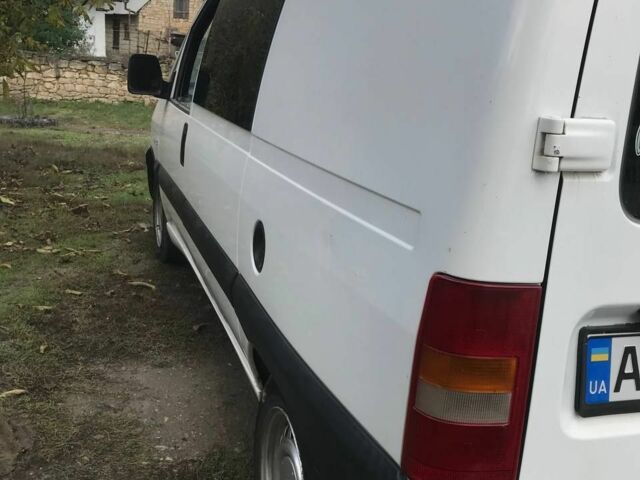 Пежо 309 2004 у Ямпіль на Automoto.ua Білий Пежо 309, об'ємом двигуна 2 л та пробігом 260 тис. км за 4000 $, фото 7 на Automoto.ua