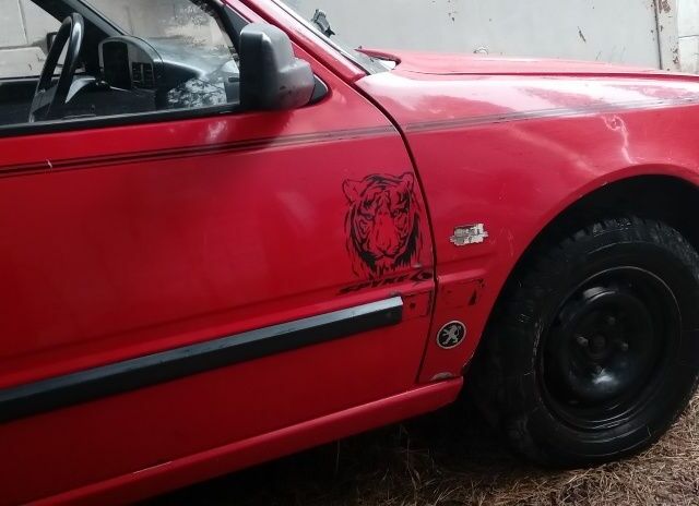 Пежо 309 1992 в Сумах на Automoto.ua Красный Пежо 309, объемом двигателя 1 л и пробегом 230 тыс. км за 797 $, фото 17 на Automoto.ua