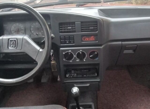 Пежо 309 1992 в Сумах на Automoto.ua Красный Пежо 309, объемом двигателя 1 л и пробегом 230 тыс. км за 797 $, фото 13 на Automoto.ua