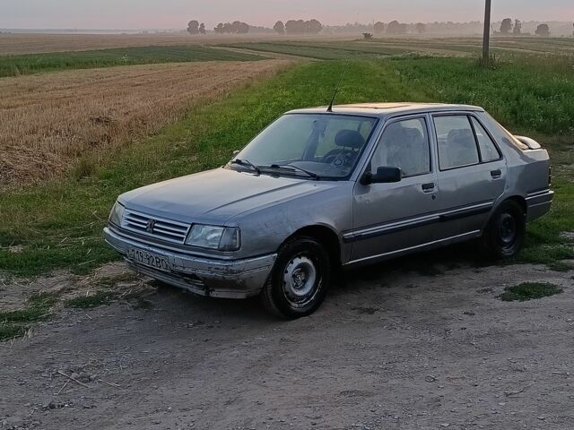 Пежо 309 1987 у Луцьку на Automoto.ua Сірий Пежо 309, об'ємом двигуна 0 л та пробігом 1 тис. км за 618 $, фото 2 на Automoto.ua