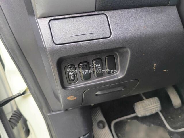 Белый Пежо 4007, объемом двигателя 2.2 л и пробегом 210 тыс. км за 5475 $, фото 18 на Automoto.ua