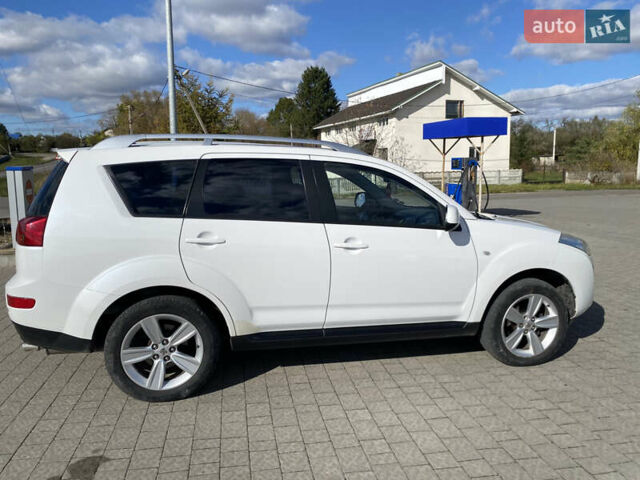 Белый Пежо 4007, объемом двигателя 2.2 л и пробегом 203 тыс. км за 10500 $, фото 3 на Automoto.ua