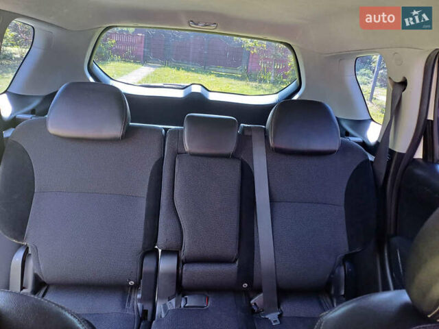 Белый Пежо 4007, объемом двигателя 2.2 л и пробегом 203 тыс. км за 10500 $, фото 19 на Automoto.ua