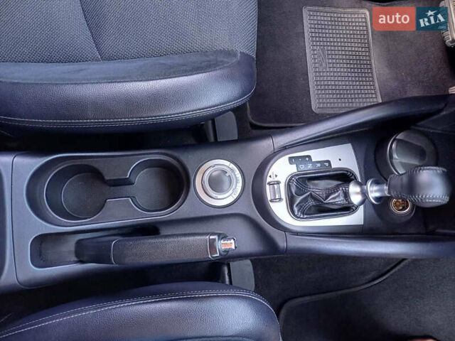 Белый Пежо 4007, объемом двигателя 2.2 л и пробегом 203 тыс. км за 10500 $, фото 13 на Automoto.ua