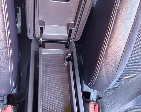 Белый Пежо 4007, объемом двигателя 2.2 л и пробегом 203 тыс. км за 10500 $, фото 15 на Automoto.ua