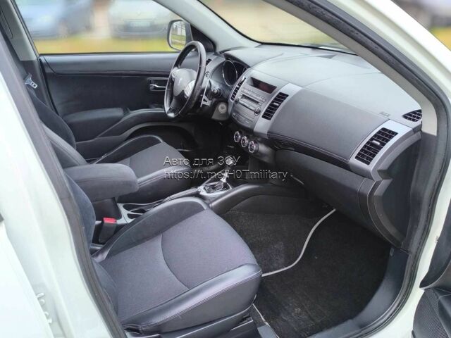 Белый Пежо 4007, объемом двигателя 2.2 л и пробегом 210 тыс. км за 5475 $, фото 12 на Automoto.ua