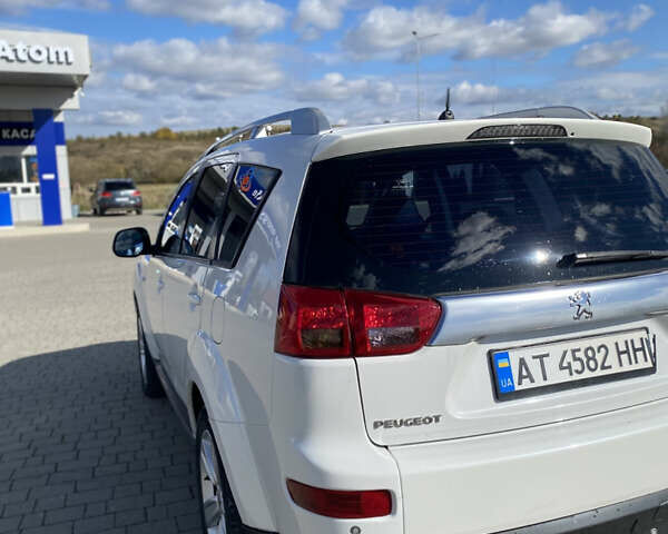 Белый Пежо 4007, объемом двигателя 2.2 л и пробегом 203 тыс. км за 10500 $, фото 6 на Automoto.ua