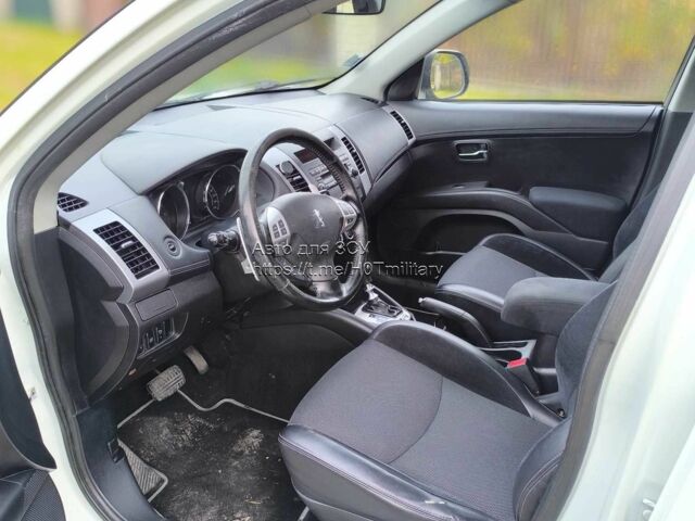 Белый Пежо 4007, объемом двигателя 2.2 л и пробегом 210 тыс. км за 5475 $, фото 11 на Automoto.ua