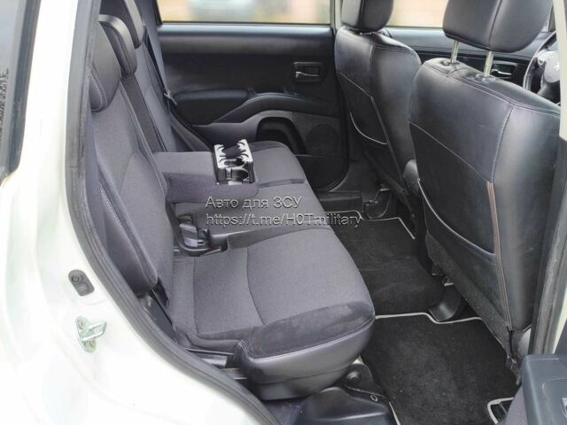 Белый Пежо 4007, объемом двигателя 2.2 л и пробегом 210 тыс. км за 5475 $, фото 20 на Automoto.ua