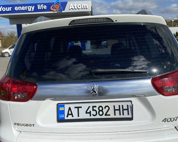 Белый Пежо 4007, объемом двигателя 2.2 л и пробегом 203 тыс. км за 10500 $, фото 5 на Automoto.ua