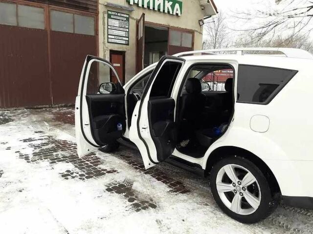 Белый Пежо 4007, объемом двигателя 2.2 л и пробегом 300 тыс. км за 8900 $, фото 2 на Automoto.ua