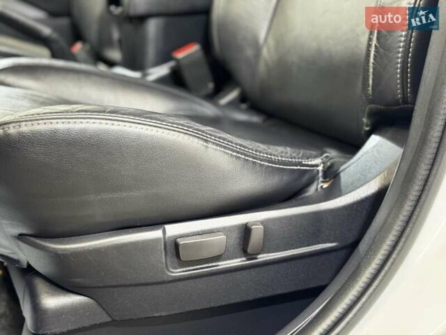 Белый Пежо 4007, объемом двигателя 2.2 л и пробегом 197 тыс. км за 11499 $, фото 2 на Automoto.ua