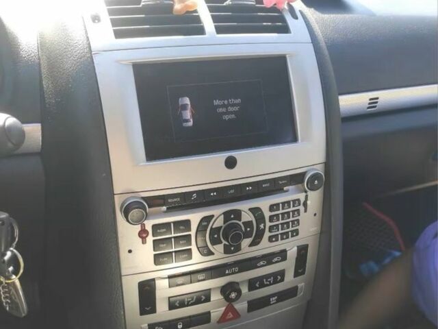 Бежевый Пежо 4007, объемом двигателя 2 л и пробегом 2 тыс. км за 4200 $, фото 2 на Automoto.ua