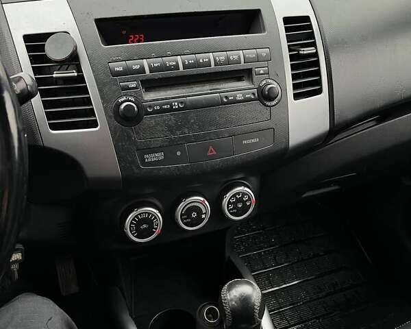 Черный Пежо 4007, объемом двигателя 2.2 л и пробегом 266 тыс. км за 8300 $, фото 43 на Automoto.ua