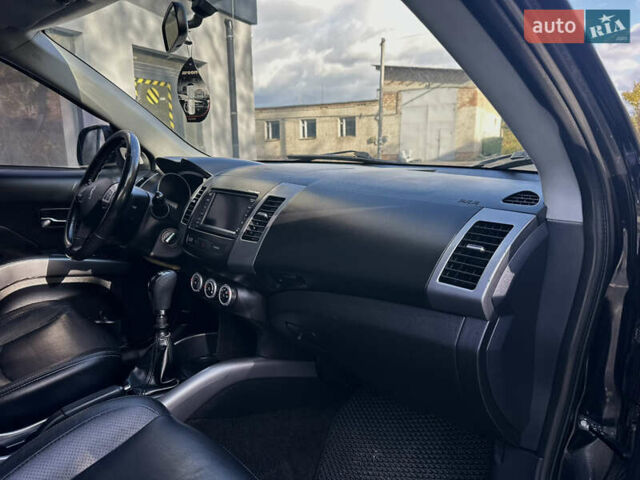 Черный Пежо 4007, объемом двигателя 2.2 л и пробегом 253 тыс. км за 9500 $, фото 12 на Automoto.ua