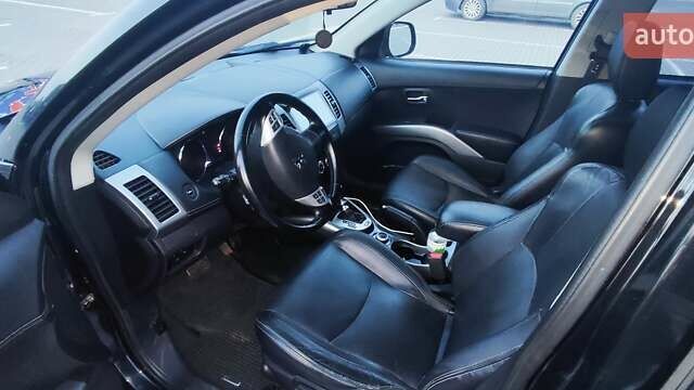 Черный Пежо 4007, объемом двигателя 2.2 л и пробегом 162 тыс. км за 12000 $, фото 11 на Automoto.ua