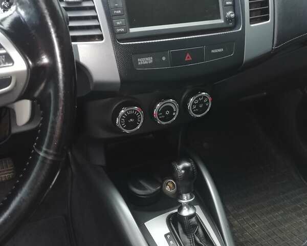 Черный Пежо 4007, объемом двигателя 2.2 л и пробегом 212 тыс. км за 10500 $, фото 13 на Automoto.ua