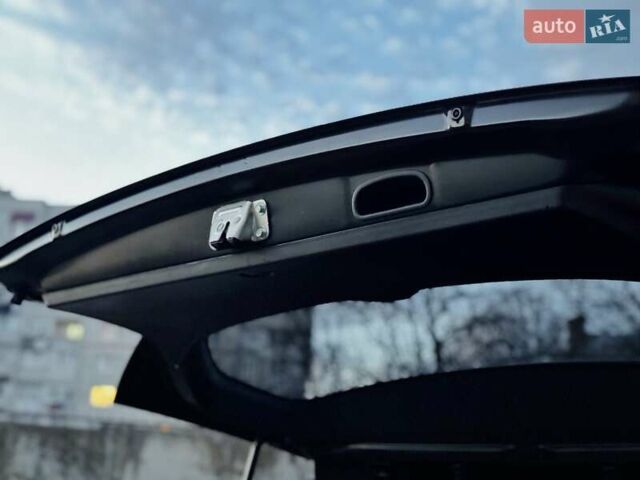 Чорний Пежо 4007, об'ємом двигуна 2.2 л та пробігом 210 тис. км за 9999 $, фото 65 на Automoto.ua
