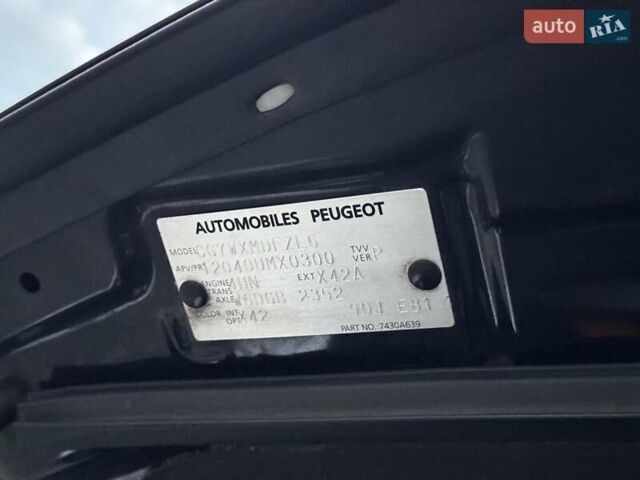 Чорний Пежо 4007, об'ємом двигуна 2.2 л та пробігом 210 тис. км за 9999 $, фото 59 на Automoto.ua