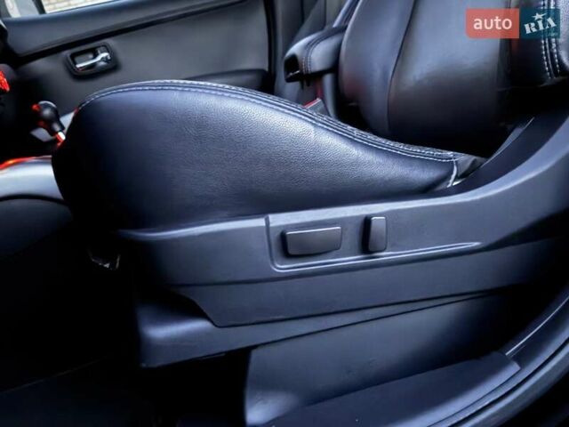 Чорний Пежо 4007, об'ємом двигуна 2.2 л та пробігом 210 тис. км за 9999 $, фото 78 на Automoto.ua