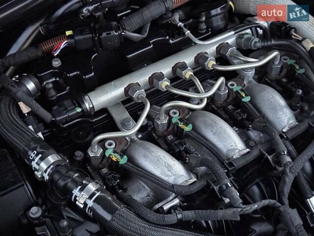 Чорний Пежо 4007, об'ємом двигуна 2.2 л та пробігом 210 тис. км за 9999 $, фото 62 на Automoto.ua