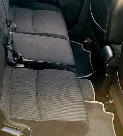 Черный Пежо 4007, объемом двигателя 2.4 л и пробегом 240 тыс. км за 10500 $, фото 11 на Automoto.ua