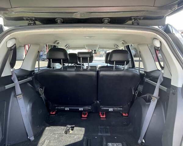 Черный Пежо 4007, объемом двигателя 2.18 л и пробегом 255 тыс. км за 9500 $, фото 6 на Automoto.ua