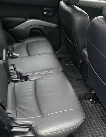 Чорний Пежо 4007, об'ємом двигуна 2.18 л та пробігом 278 тис. км за 10200 $, фото 7 на Automoto.ua