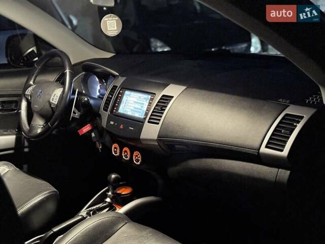 Чорний Пежо 4007, об'ємом двигуна 2.2 л та пробігом 210 тис. км за 9999 $, фото 100 на Automoto.ua