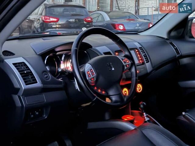 Чорний Пежо 4007, об'ємом двигуна 2.2 л та пробігом 210 тис. км за 9999 $, фото 4 на Automoto.ua