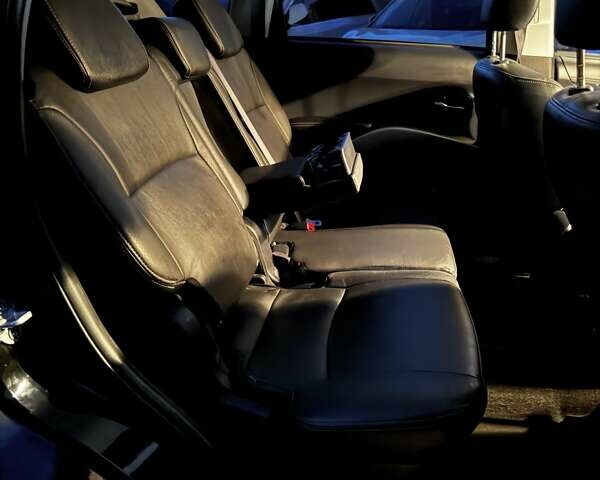 Чорний Пежо 4007, об'ємом двигуна 2.2 л та пробігом 210 тис. км за 9999 $, фото 91 на Automoto.ua