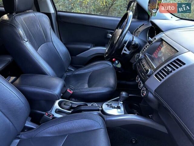 Пежо 4007 2011 в Харькове на Automoto.ua Черный Пежо 4007, объемом двигателя 2.36 л и пробегом 116 тыс. км за 12299 $, фото 20 на Automoto.ua