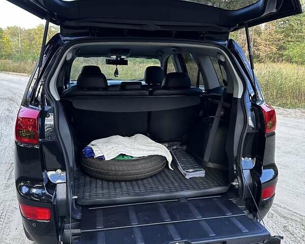 Пежо 4007 2011 в Харькове на Automoto.ua Черный Пежо 4007, объемом двигателя 2.36 л и пробегом 116 тыс. км за 12299 $, фото 16 на Automoto.ua