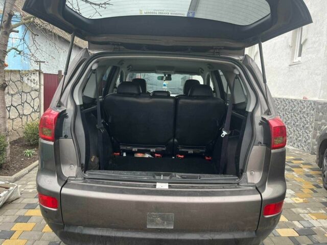 Коричневый Пежо 4007, объемом двигателя 2.2 л и пробегом 230 тыс. км за 9050 $, фото 15 на Automoto.ua