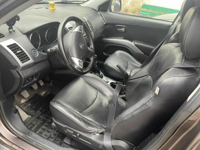 Коричневый Пежо 4007, объемом двигателя 2.2 л и пробегом 230 тыс. км за 9050 $, фото 18 на Automoto.ua