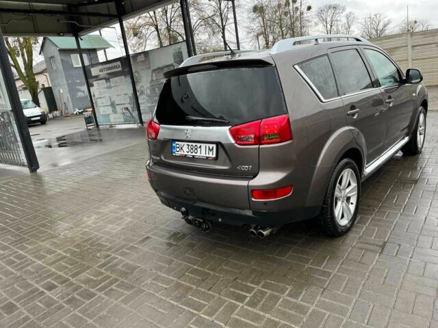 Коричневый Пежо 4007, объемом двигателя 2.2 л и пробегом 230 тыс. км за 9050 $, фото 4 на Automoto.ua