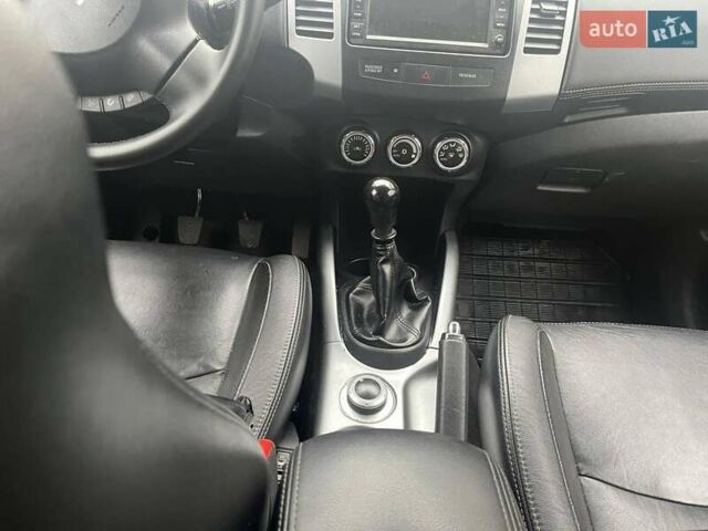 Коричневый Пежо 4007, объемом двигателя 2.18 л и пробегом 230 тыс. км за 9050 $, фото 22 на Automoto.ua