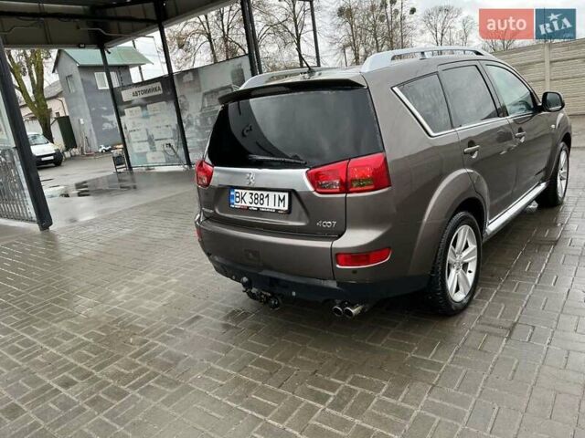 Коричневый Пежо 4007, объемом двигателя 2.18 л и пробегом 230 тыс. км за 9050 $, фото 13 на Automoto.ua