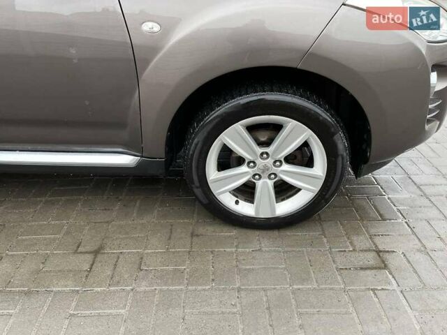 Коричневый Пежо 4007, объемом двигателя 2.18 л и пробегом 230 тыс. км за 9050 $, фото 9 на Automoto.ua
