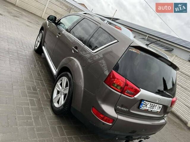 Коричневый Пежо 4007, объемом двигателя 2.18 л и пробегом 230 тыс. км за 9050 $, фото 12 на Automoto.ua