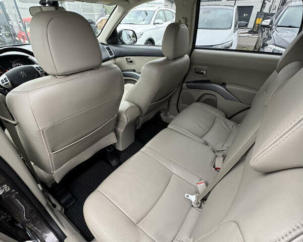 Коричневый Пежо 4007, объемом двигателя 2.18 л и пробегом 258 тыс. км за 10000 $, фото 22 на Automoto.ua