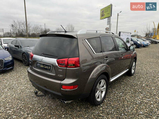 Коричневый Пежо 4007, объемом двигателя 2.18 л и пробегом 258 тыс. км за 10000 $, фото 13 на Automoto.ua