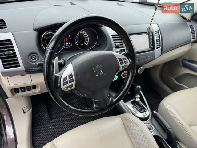 Коричневый Пежо 4007, объемом двигателя 2.18 л и пробегом 258 тыс. км за 10000 $, фото 19 на Automoto.ua