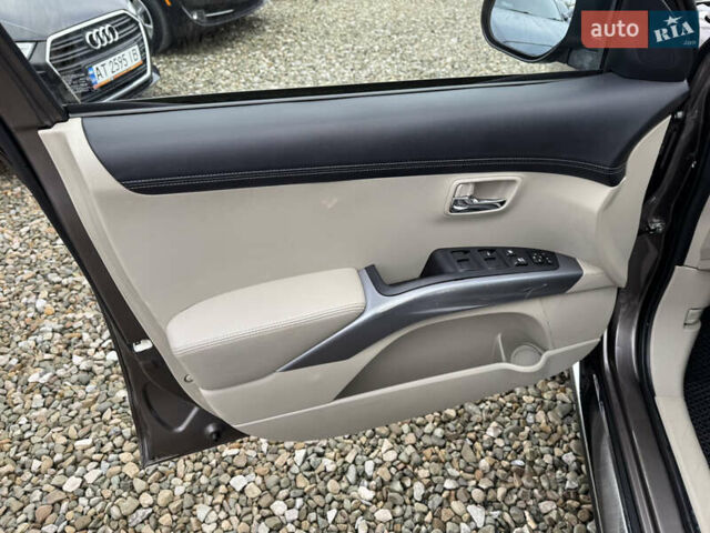 Коричневый Пежо 4007, объемом двигателя 2.18 л и пробегом 258 тыс. км за 10000 $, фото 16 на Automoto.ua