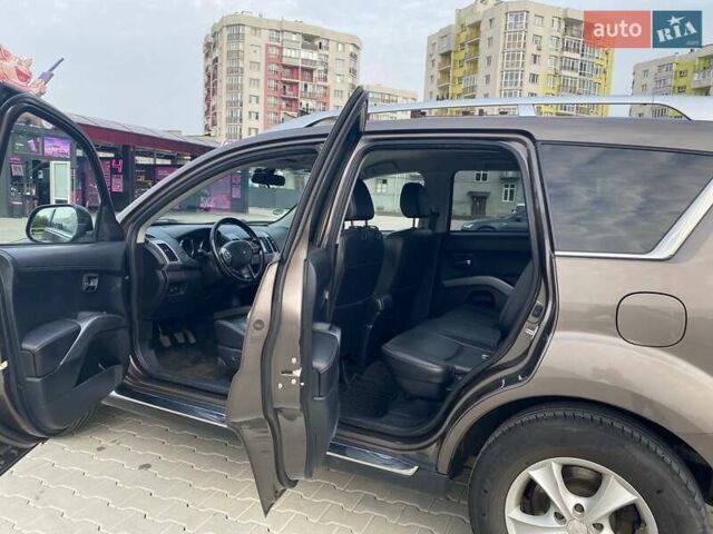 Пежо 4007 2011 в Львове на Automoto.ua Коричневый Пежо 4007, объемом двигателя 2.2 л и пробегом 254 тыс. км за 11000 $, фото 13 на Automoto.ua